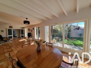 Annonce vente maison 5 pièces de 137m2 à Arveyres (33500) - ParuVendu.fr ref 992783650058