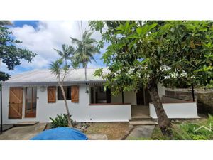 Vente maison 4 pièces 75 m² à Sainte Marie (97438)  275 000 €