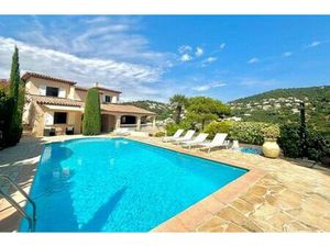 Villa de 5 chambres de luxe en vente Roquebrune-sur-Argens  Provence-Alpes-Côte d'Azur