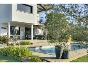 Maison de luxe de 220 m2 en vente Saubrigues  France