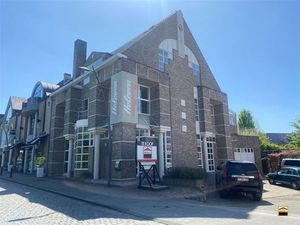 Commercieel te koop in Diepenbeek met 5 slaapkamers