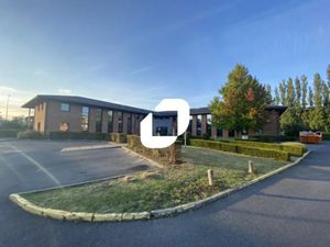 A LOUER  SYNERGIE PARK