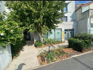 Local professionnel à vendre ISSY LES MOULINEAUX 1 pièce(s) 65m2 340 000€