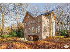 Huis te koop in Kalmthout met 5 slaapkamers