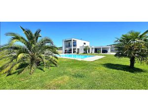 Vente villa 7 pièces 165 m² à Bordes (64510)  455 000 €