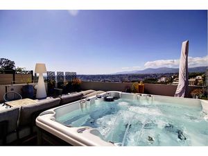 Vente villa 5 pièces 120.12 m² à Nice (06000)  898 000 €