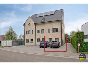 OPBRENGSTEIGENDOM VAN VERHUURD GELIJKVLOERS APPARTMENT ME...