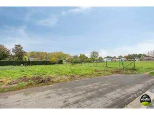 RUSTIG GELEGEN BOUWKAVEL VAN 3A81CA VOOR HOB TE HOESELT.