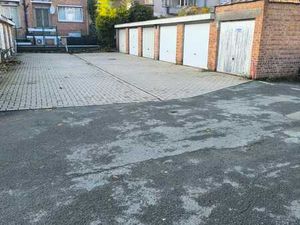 Garage à louer