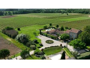 Vente maison 15 pièces 750 m² Bonnieux (84480)