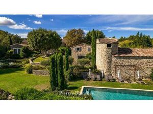 Vente maison 16 pièces 660 m² Gordes (84220)