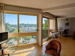 Location appartement 3 pièces 76 m² à Ris-Orangis (91130)