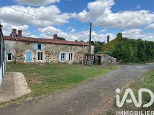 Vente maison 2 pièces 74 m² Saint-Hilaire-le-Vouhis (85480)