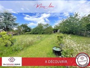 Vente terrain 881 m² à Vouille (86190)  59 950 €