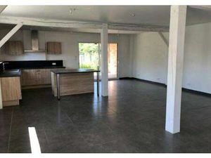 Location Maison à Brach (33480) : à louer / 150m² Brach