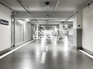 Vente parking 16 m² à Angers (49000)  38 990 €