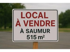 Local 515m² SAUMUR