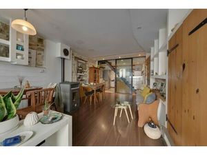 Maison de village en triplex