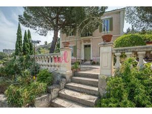 À VENDRE MAGNIFIQUE BASTIDE AVEC DÉPENDANCE