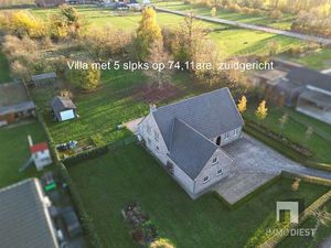 Villa met 5 slpk op 74 11are en zuidgerichte tuin