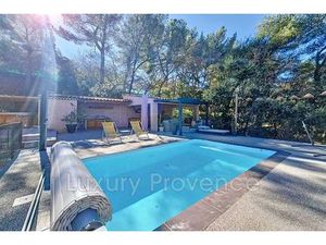 Villa de luxe de 7 pièces en vente Mimet  Provence-Alpes-Côte d'Azur