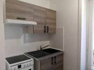 Location appartement 1 pièce 19 m² à Châteaurenard (13160)