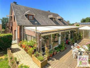 Splendide villapleine de charme orientée plein Sud arrière à