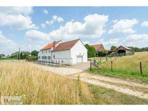 Charmante ferme rénovée avec 4 chambres!