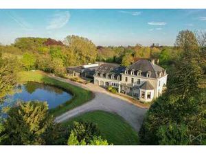 Villa de style manoir sur un domaine de 3 9 hectares