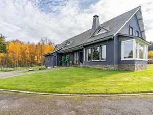 Villa implantée sur 1 ha de terrain à Bastogne