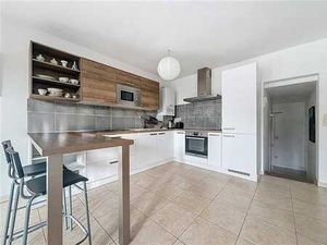 Appartement 2 chambres à Auvelais