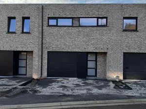 Maison en Gros Oeuvre Fermé