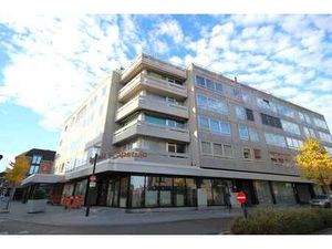 Vernieuwd appartement met 2 slaapkamers  garage en kelder...