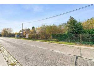 Terrain à bâtir bien situé pour une maison individuelle à La