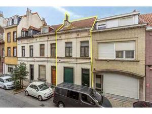 Maison à rénover avec potentiel 4 chambres et jardin