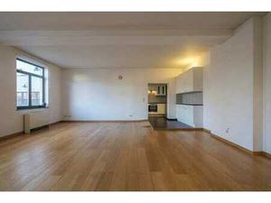 Vaste maison sur 4 niveaux rénovée en 2009 - 3 CH et 3 SDB