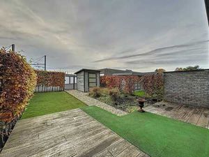 Appartement au rez-de-chaussée avec 2 chambres et garage box