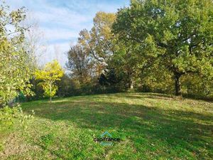 Terrain constructible viabilisé à vendre