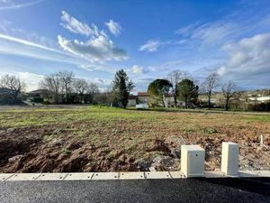 Terrain constructible viabilisé à vendre