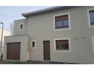 Location maison  m² T-5 à Saint-Sauveur  1 053 €