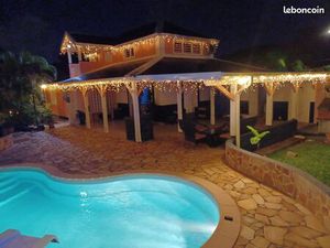 Haut de villa avec piscine