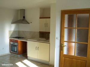 F3 maison de village