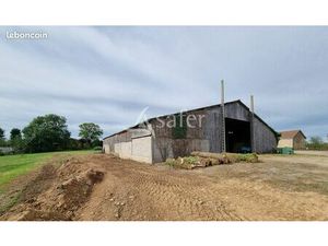 Grange 750 m² Galgan