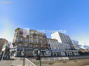 Commerce informatique/multimédia 96 m²