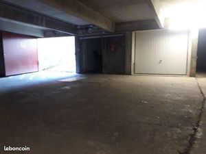 Box fermé sécurisé 16m² - Route de la Jonelière