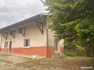 BOURG SAINT CHRISTOPHE maison ancienne à rénover