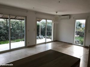 Villa garage et jardin