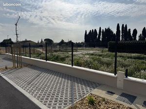 Terrain 420 m² Maillane