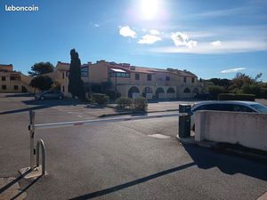 Place de parking sécurisé