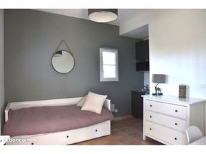 Location studio lumineux 14me2  tout équipé  calme absolu  Puyricard